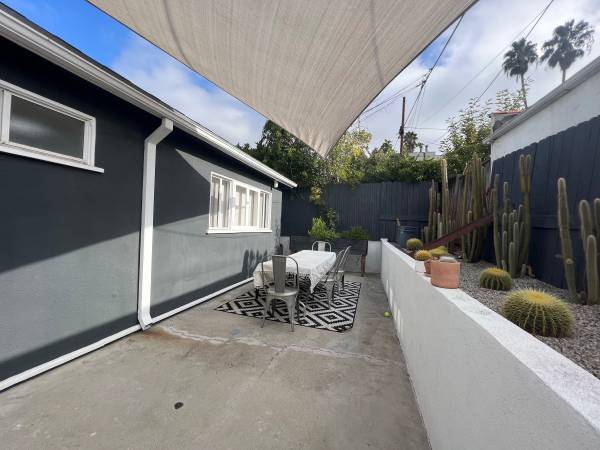 Building Photo - 1624 Silverwood Ter