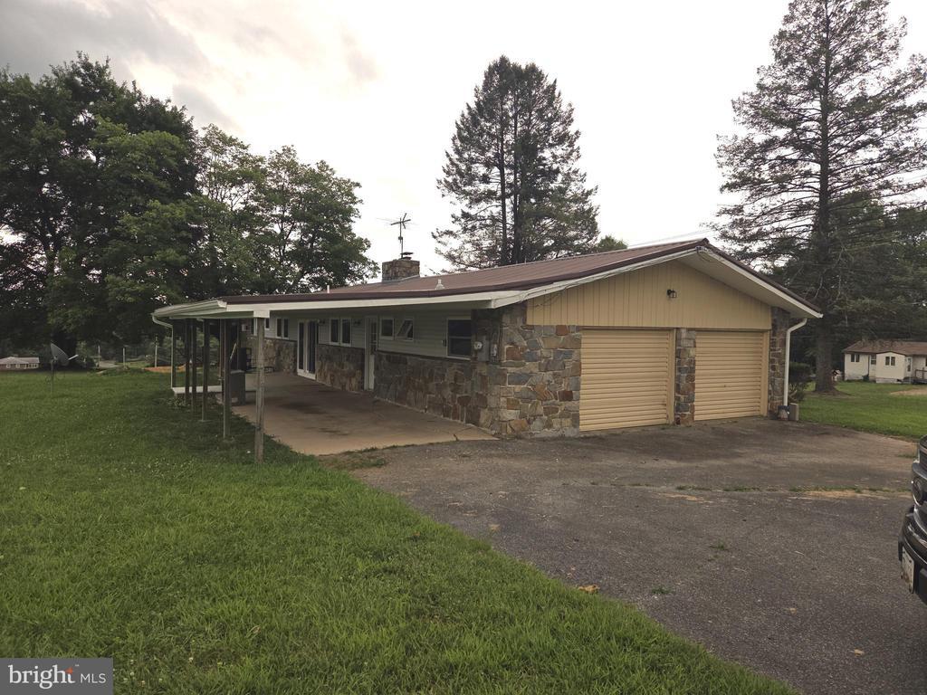 Foto principal - 2264 Blue Ball Rd