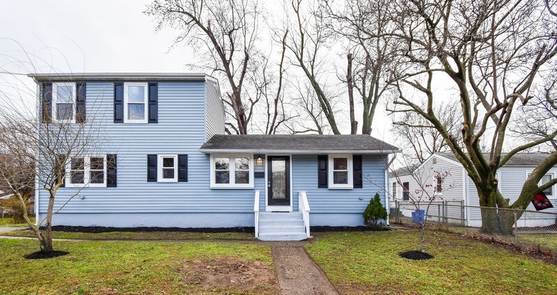 Primary Photo - 211 Baird Ave