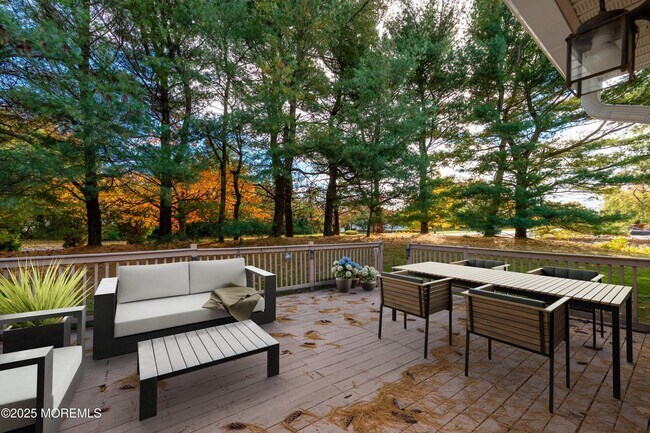 Foto del edificio - 9 Ambrose Ln