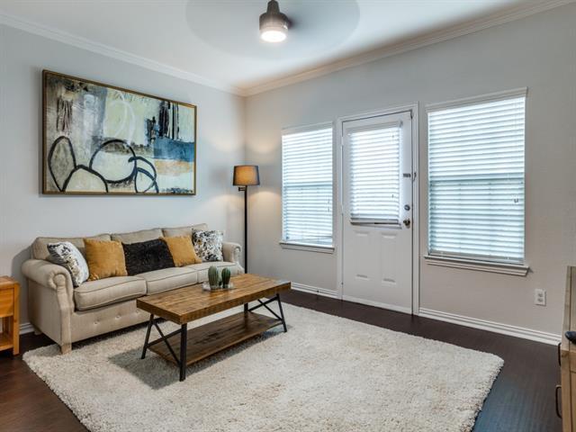 Foto del edificio - 1547 Cozy Dr