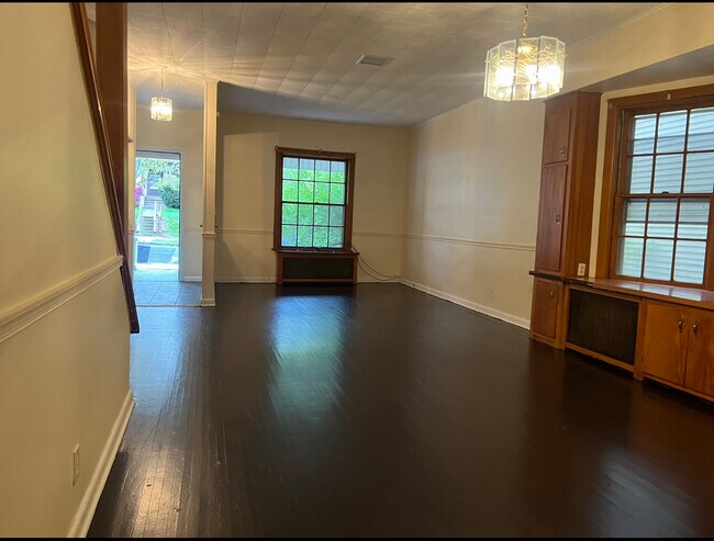 Building Photo - 315 Wheeler Ave