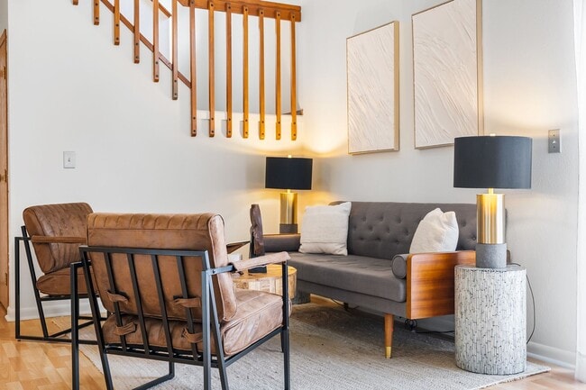 Building Photo - Bright and Spacious 2-Bedroom Condo + Loft...