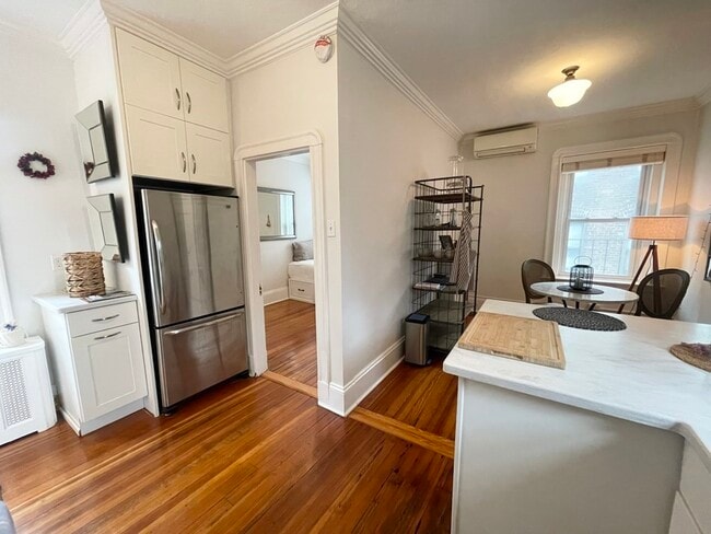 Foto del edificio - 144 Charles St