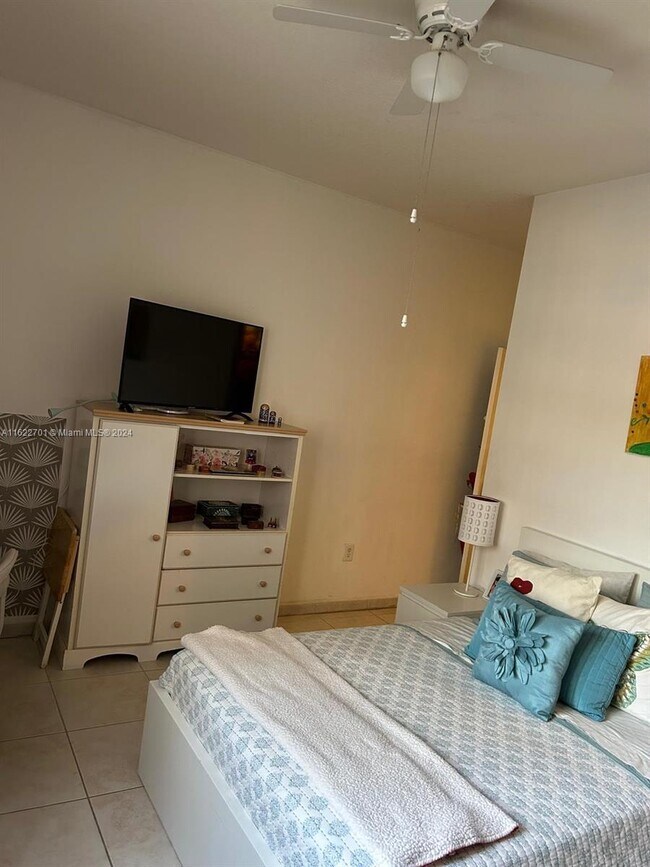 Foto del edificio - 7350 NW 114th Ave
