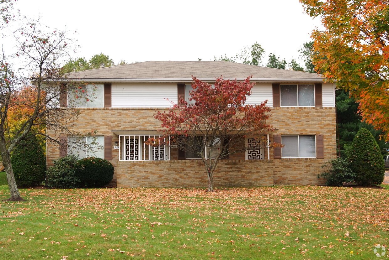 Foto del edificio - 5674-5678 Huckleberry St NW
