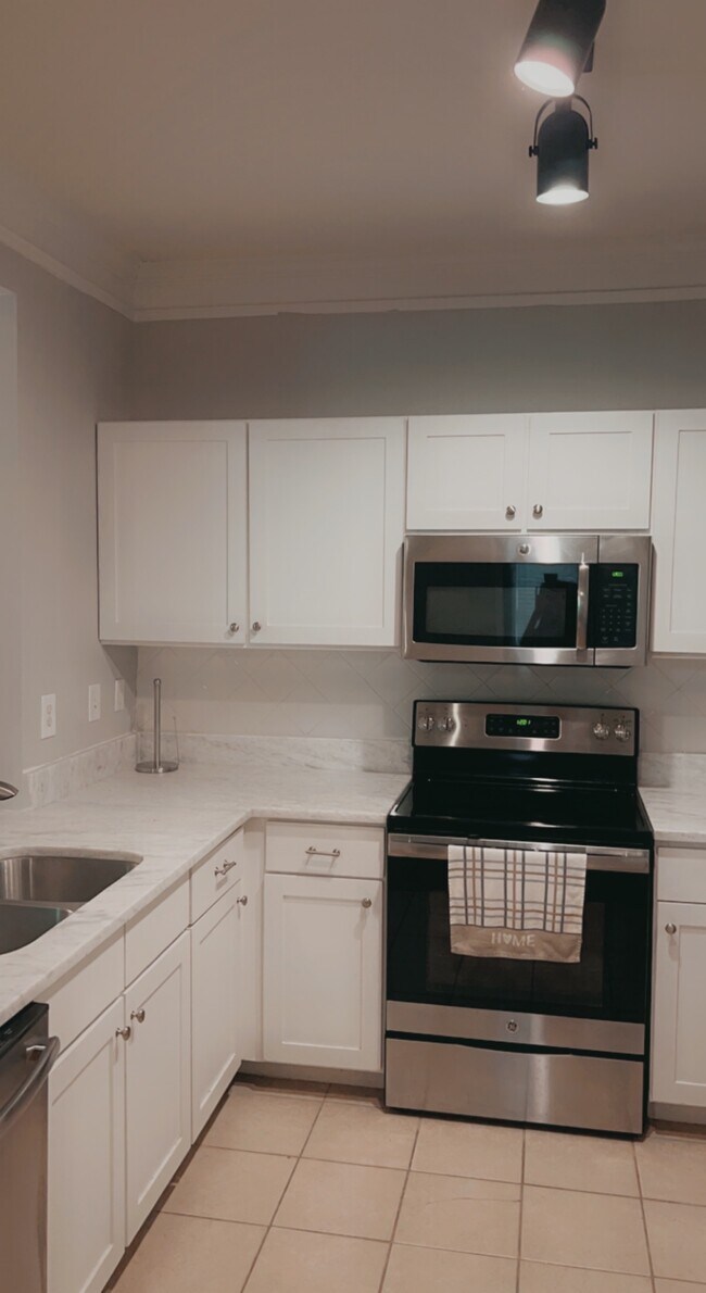 Foto del edificio - 1338 Westchester Ridge NE