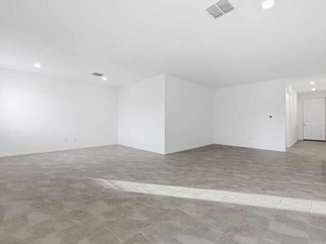 Foto del edificio - 12395 N Pomeroy Ave