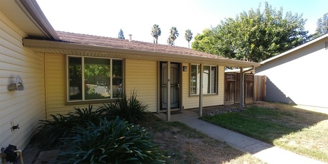 Building Photo - 2618 Shad Ct