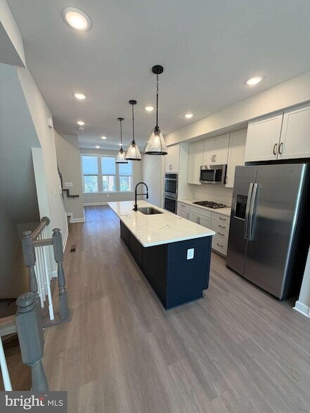 Foto del edificio - 7231 Mountaineer Dr