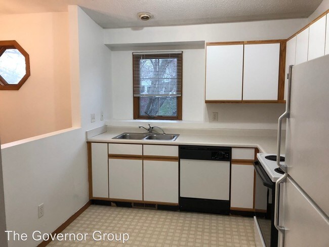 Foto del edificio - 4 br, 2 bath House - 2426 Walden Rd.