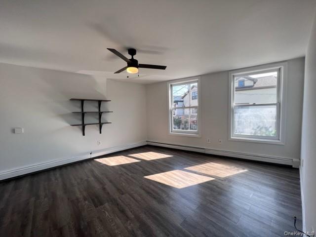 Building Photo - 9-13 Main St