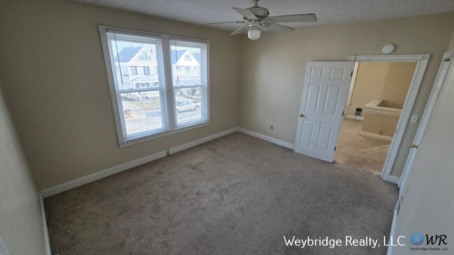 Foto del edificio - 3923 Spencer Ave