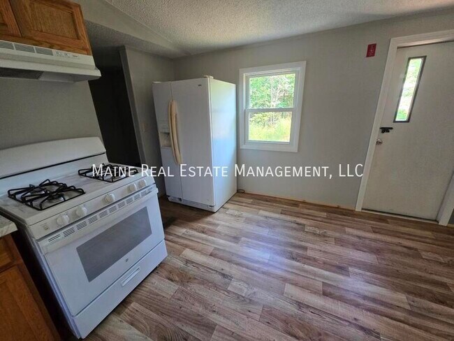 Foto del edificio - 47 Sweet Fern Dr