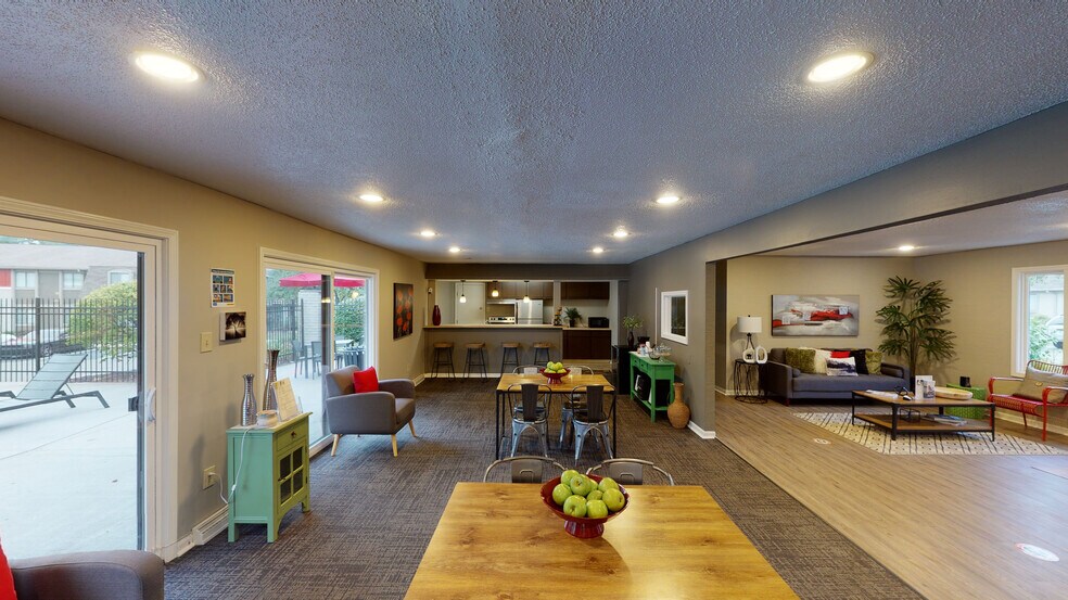 The Elliott at College Park Apartment Homes
