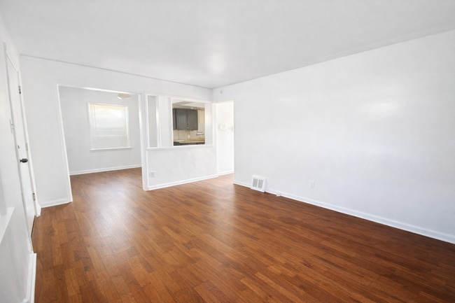 Foto del edificio - 19983 Norwood St