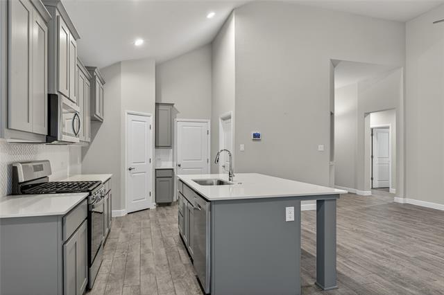 Foto del edificio - 5401 Cypress Pt Dr