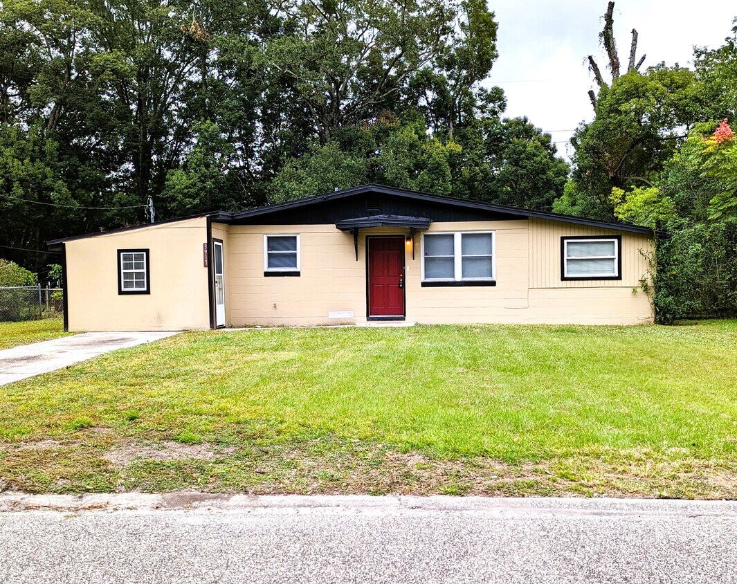 3917 Macgregor Dr, Jacksonville, FL 32210 House Rental in Jacksonville, FL