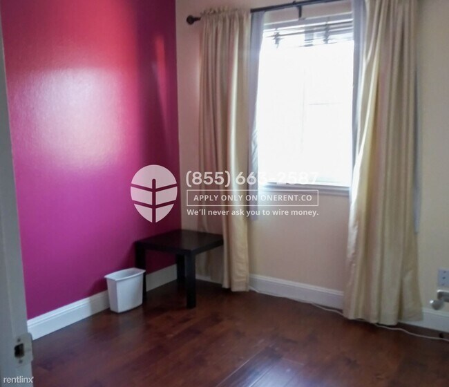 Building Photo - 2601 Cortez Dr