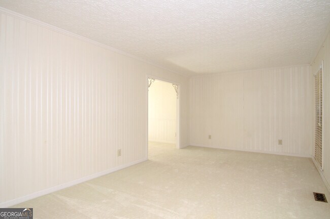 Foto del edificio - 125 Surrey Pl