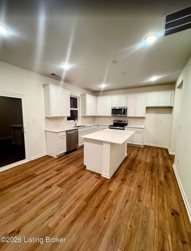 Building Photo - 16811 Aiken Rdg Cir