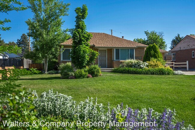Building Photo - 4 br, 2 bath House - 7425 Montview Blvd.