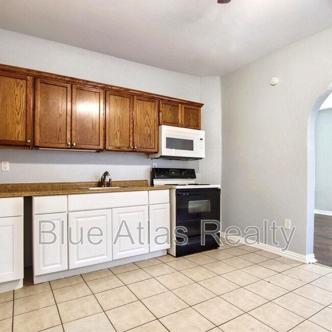 Foto del edificio - 2937 S Adams St