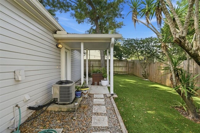 Foto del edificio - 1408 E Ridgewood St