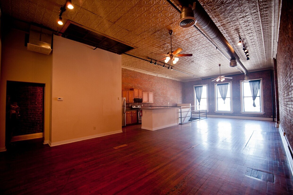 Foto principal - Downtown Lofts 201-202