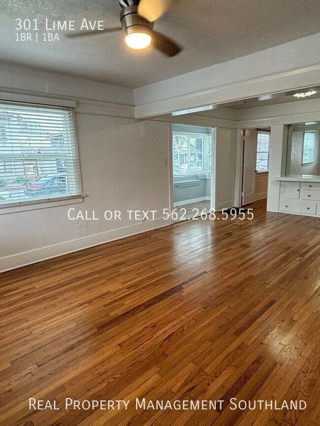 Building Photo - Spacious 1 Bedroom Available in East Village!