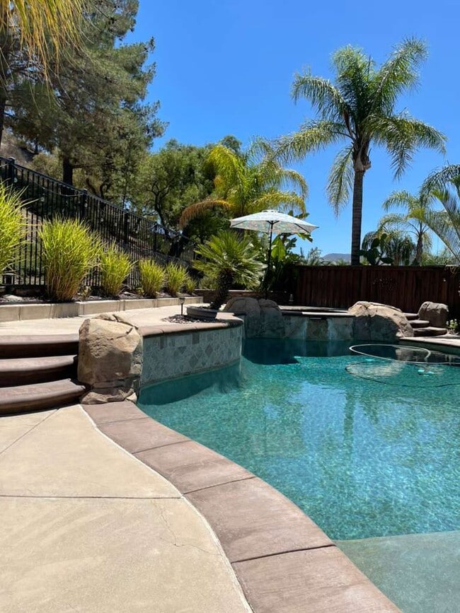 Foto del edificio - 3273 Ivy Ct