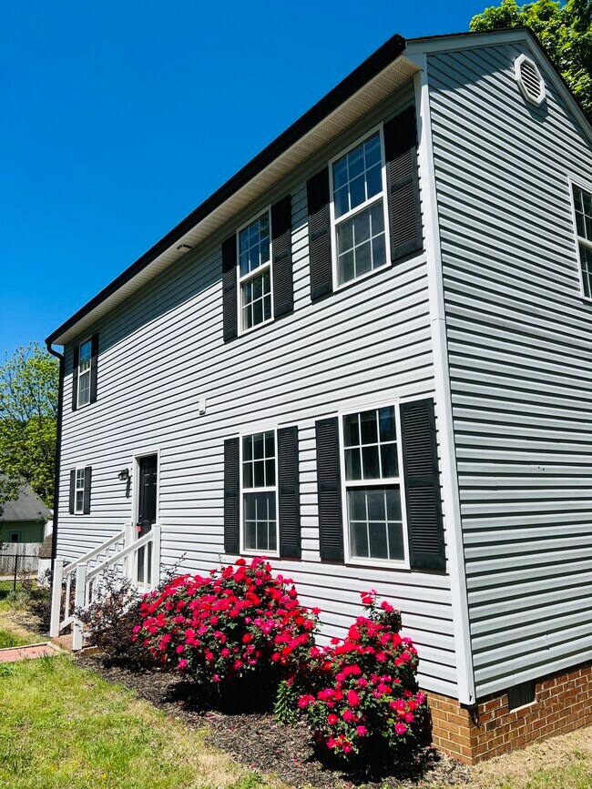Foto del edificio - 514 Town Branch Rd
