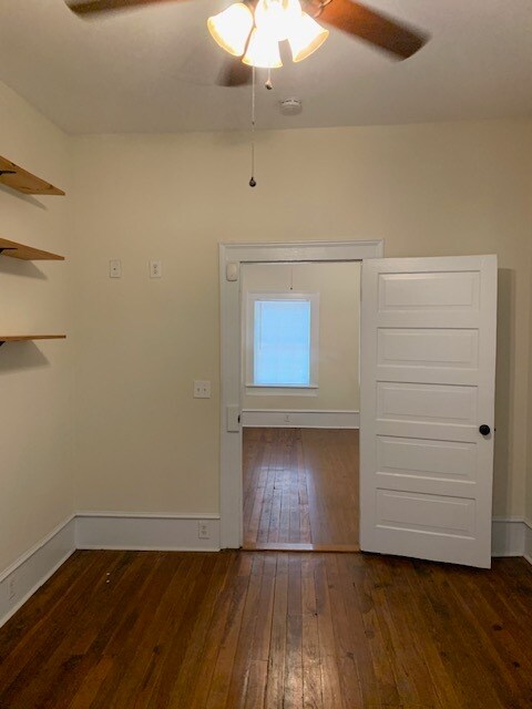 Foto del edificio - 245 N Pope St