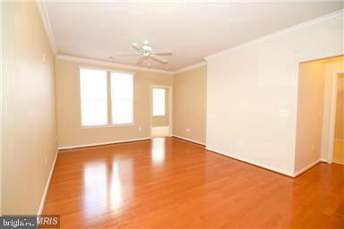 Foto principal - 12001 Market St