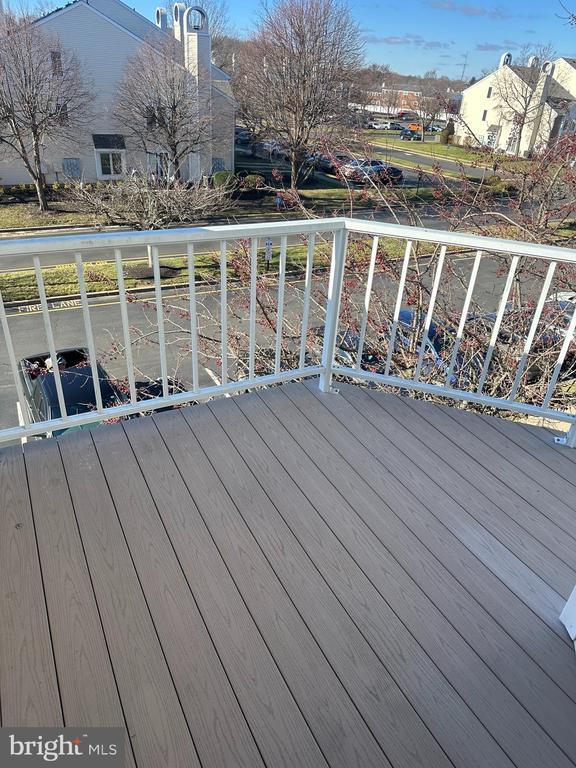 Foto del edificio - 13 Michele Ct