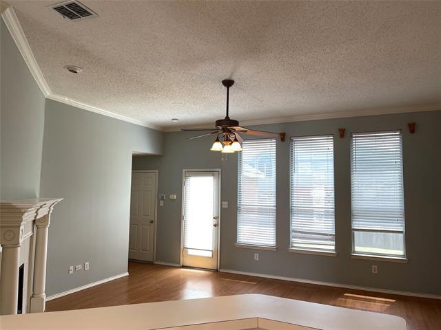 Foto del edificio - 9517 Thorncliff Dr
