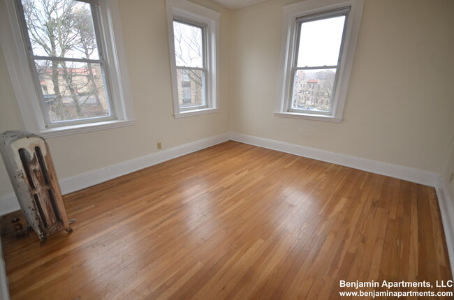 Building Photo - 9A Egremont Rd