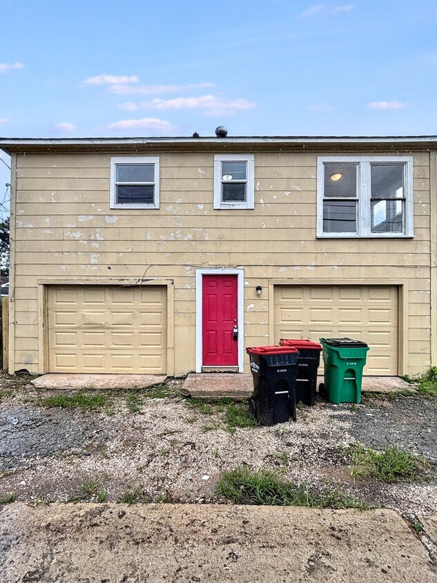 Foto principal - 3312 Illinois St
