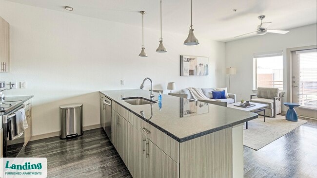 Foto del edificio - 7201 Henneman Way