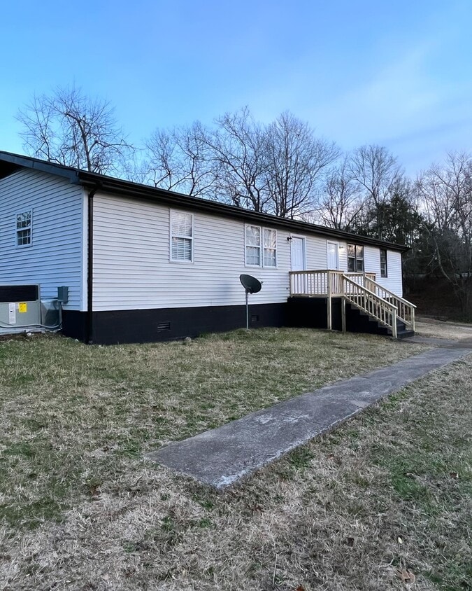 100 Rogers Dr, Dickson, TN 37055 House Rental in Dickson, TN