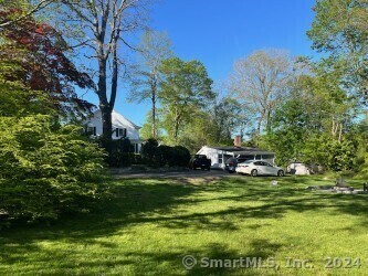 Foto del edificio - 82 Chestnut Hill Rd