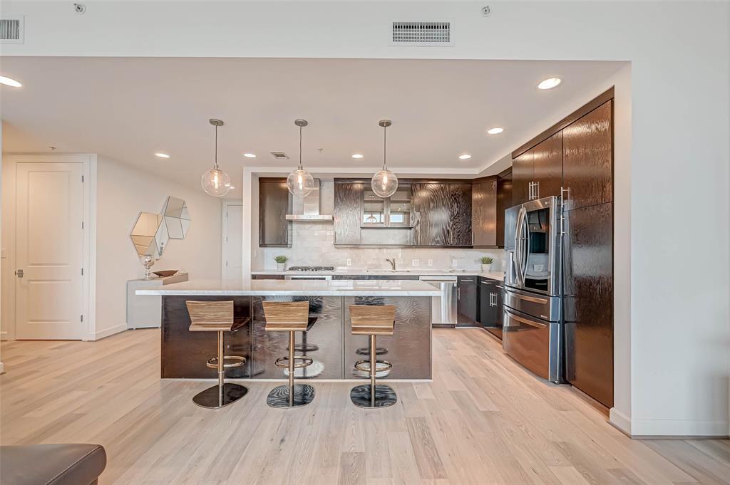 2207 Bancroft Ln Unit 1202, Houston, TX 77027 Condo for Rent in