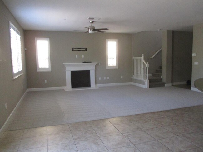 Foto del edificio - 381 Windsong Way