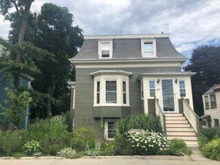 Foto del edificio - 69 Clare Ave