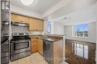 Building Photo - 515 Rosewell Ave