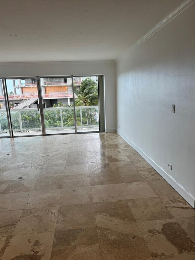 Foto del edificio - 2451 Brickell Ave