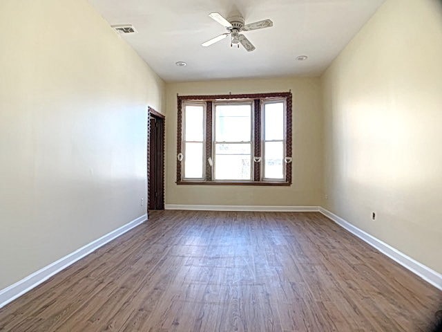 Building Photo - 3753 W Montrose Ave
