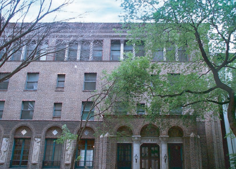 Building - The Three Arts Club of Chicago