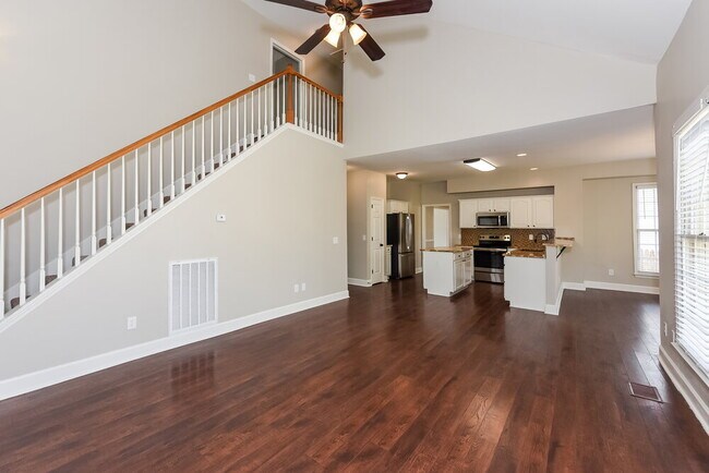 Building Photo - 4340 Cambridge Dr