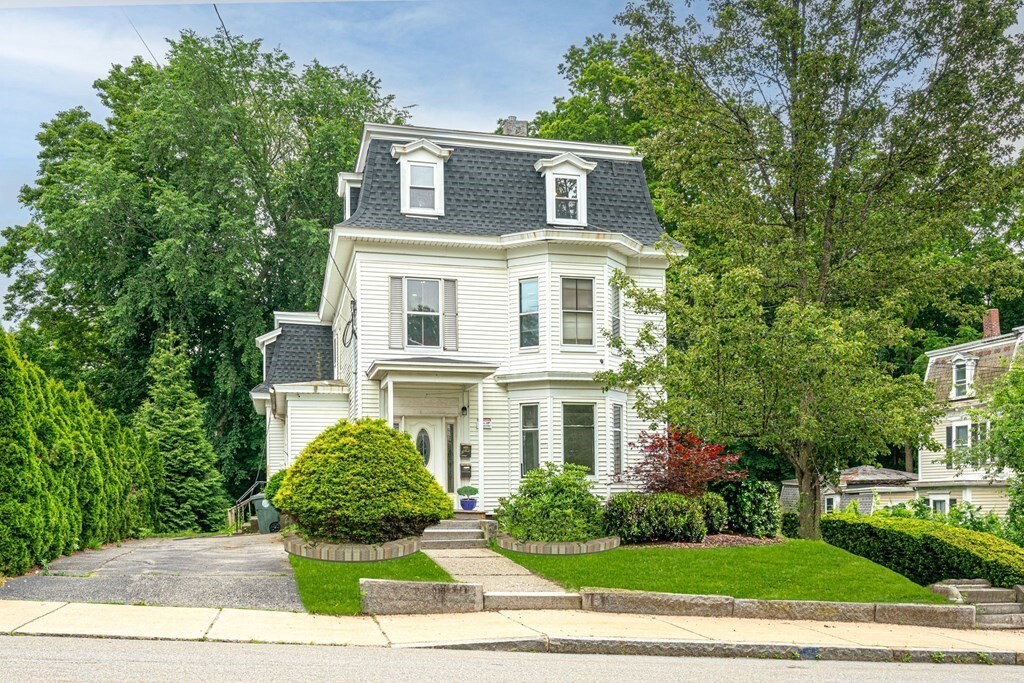 Primary Photo - 59 Grove Ave